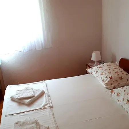 Taja *