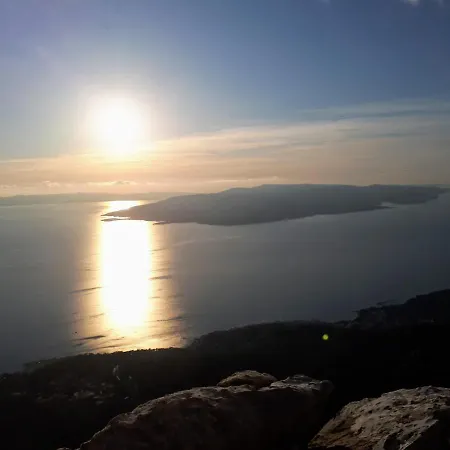 Taja Appartamento Makarska