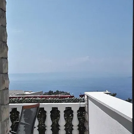 Taja Apartment *