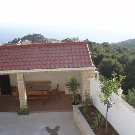 Taja Appartamento Makarska